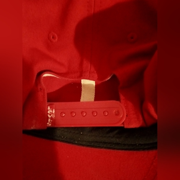 Red Levi's hat - Picture 2 of 2